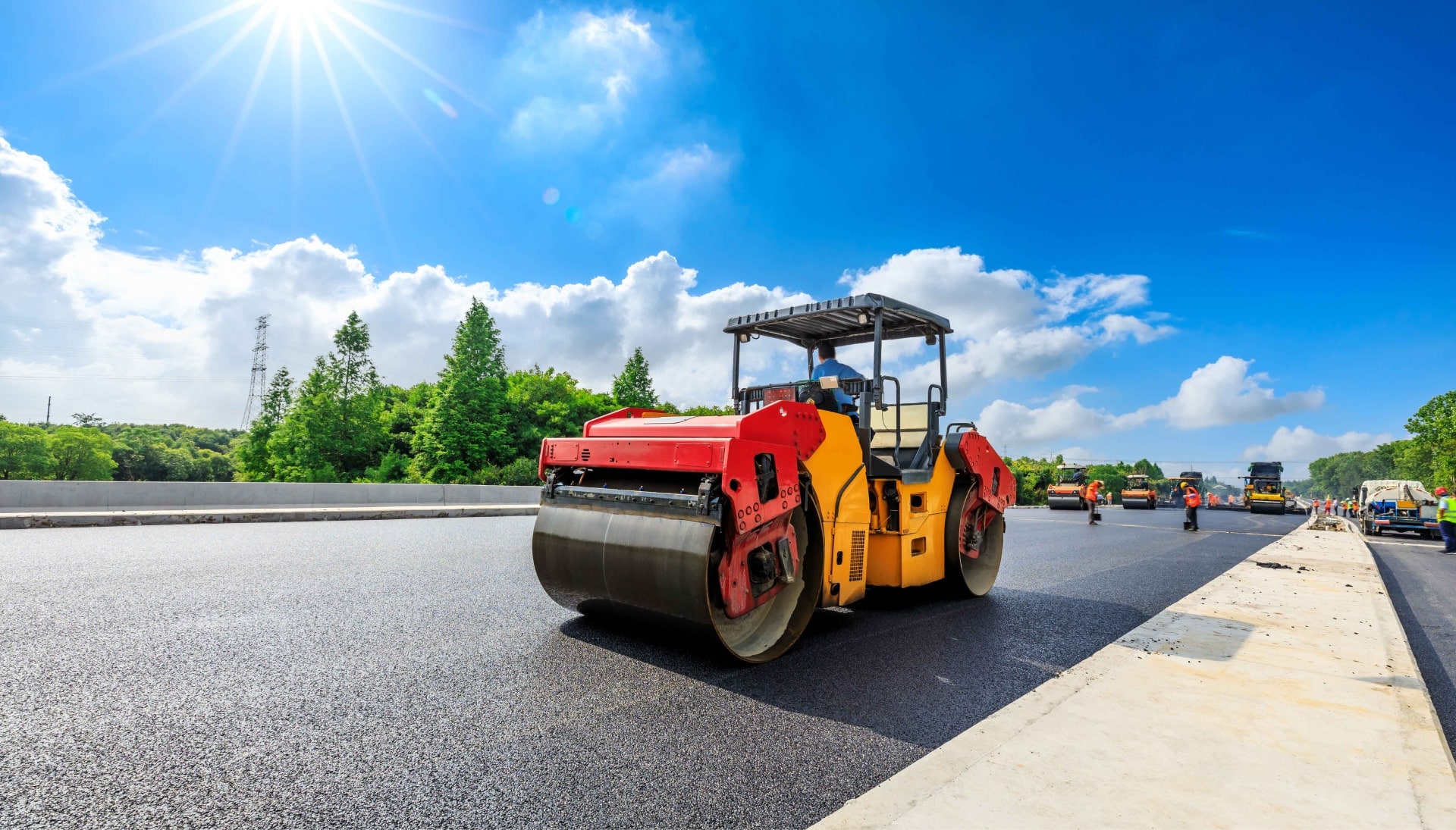 Smooth asphalt paving in Milwaukee, WI creates durable surfaces.